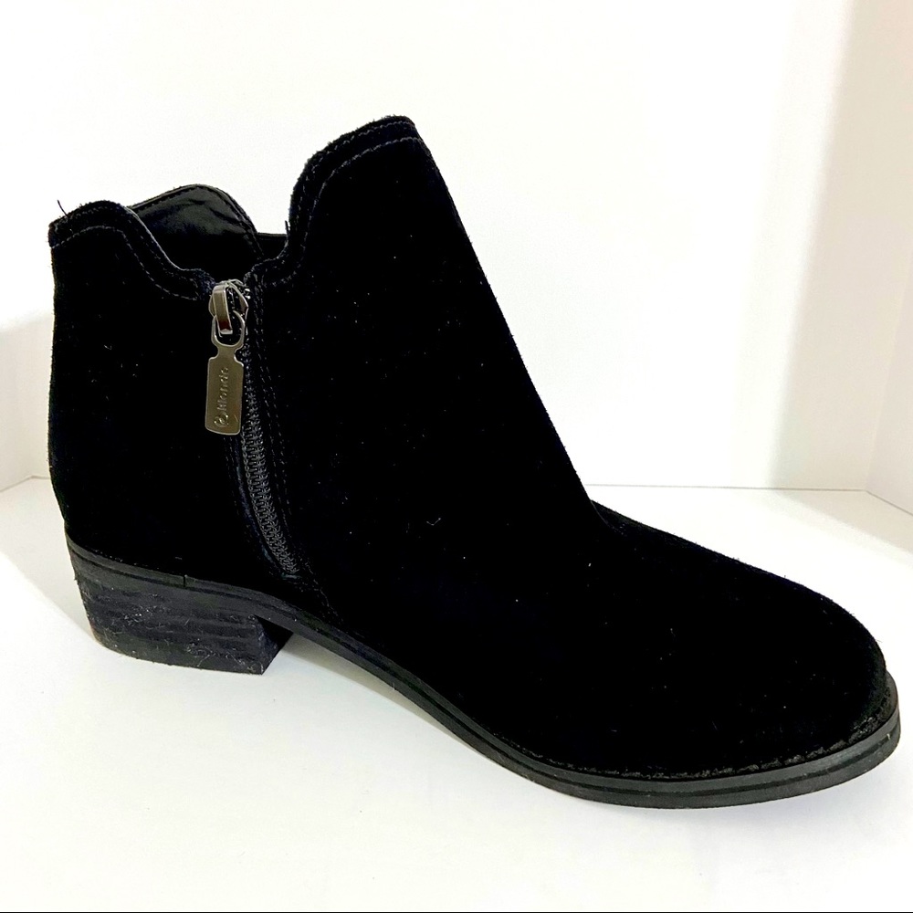 Blondo Waterproof Black Suede Booties size 6.5